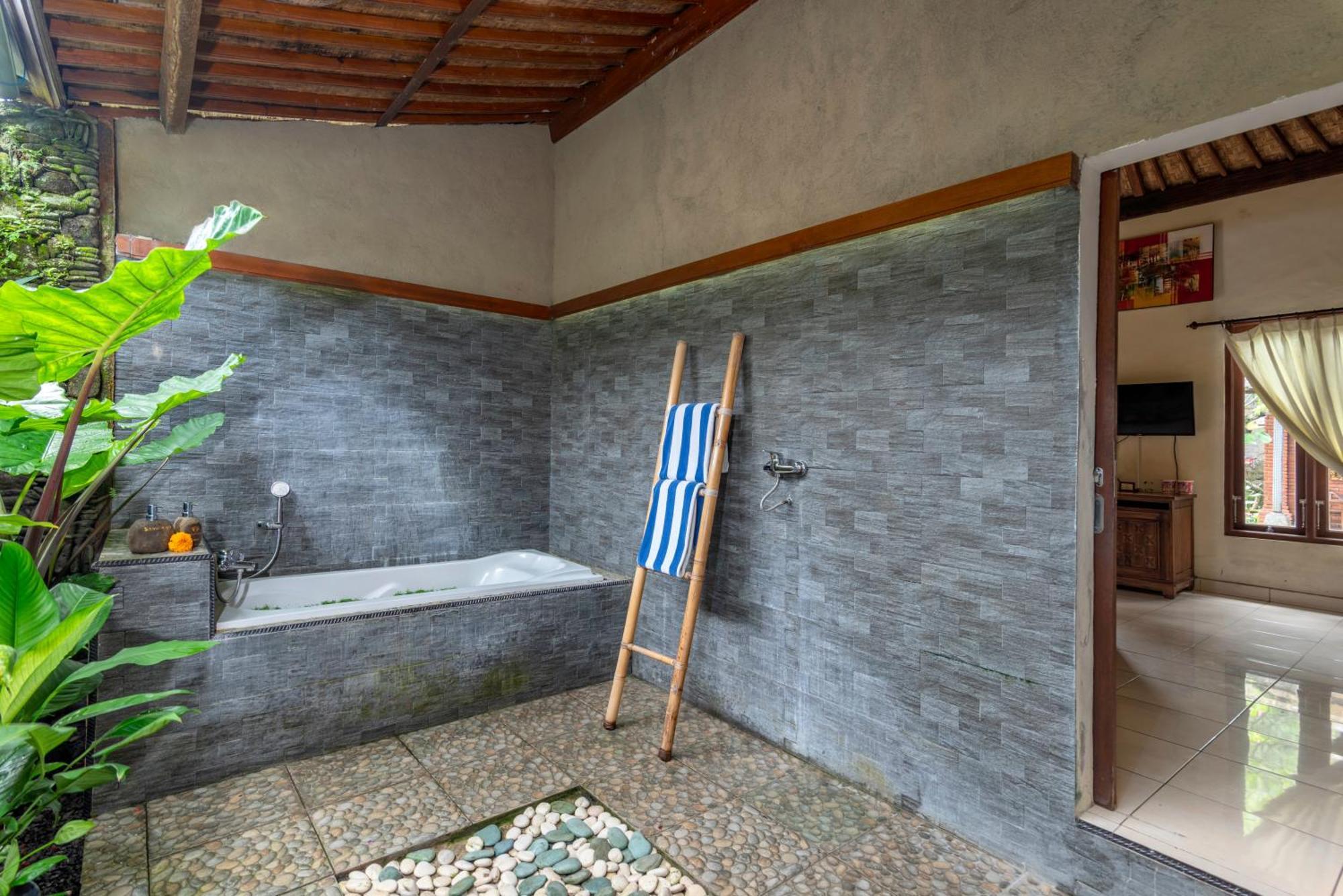 The Alus And Village de vacances Ubud